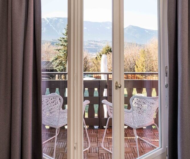 דירת דלוקס 3 חדרי שינה, Fewo Löwenherz