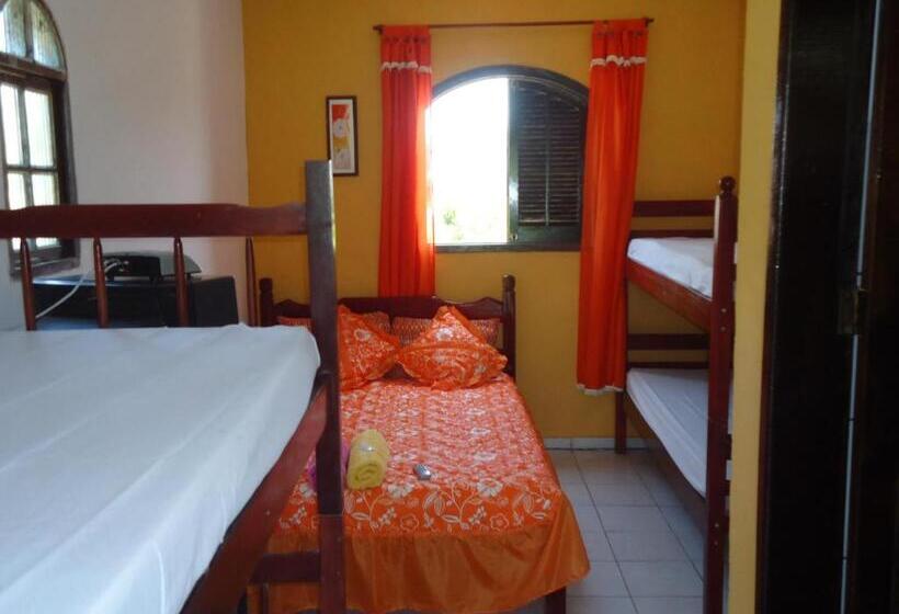 اتاق استاندارد چهار تخته, Pousada Antåpriss