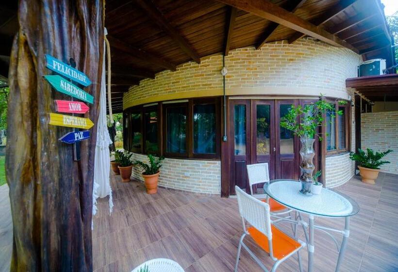 اتاق استاندارد چهارنفره با بالکن, Pousada Toca Dos Aventureiros