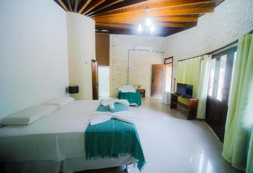 اتاق استاندارد چهارنفره با بالکن, Pousada Toca Dos Aventureiros