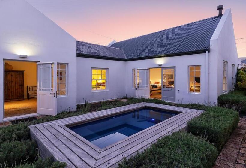 اتاق لوکس, The Vishuis