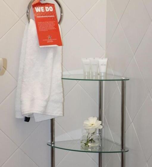 اتاق استاندارد, Waterfront Guest House