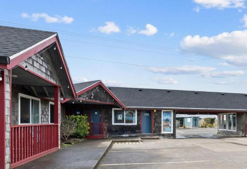 Люкс 2 Спальни, Surf & Sand Inn