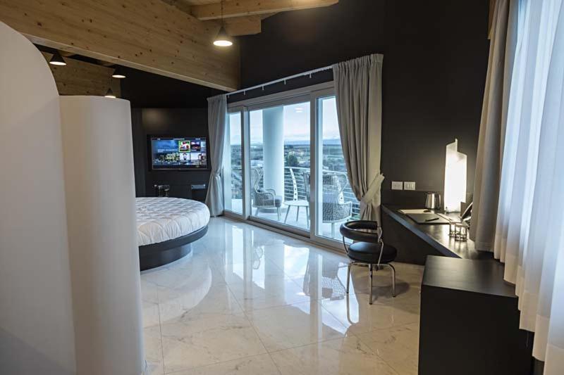 行政套房, San Barbato Resort Spa & Golf