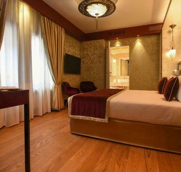 اتاق پرستیژ, Santa Croce Boutique