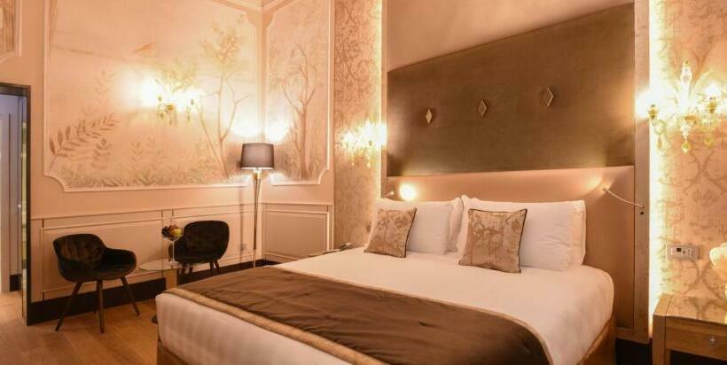 سوییت جونیور, Santa Croce Boutique