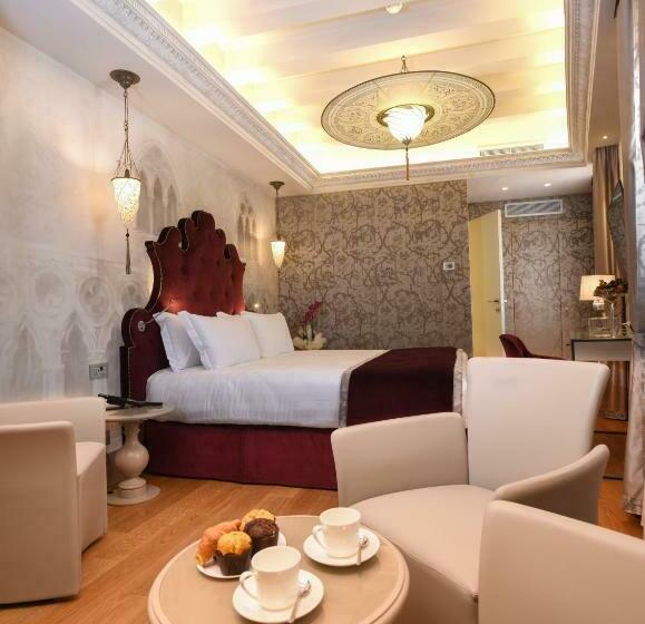 سوییت جونیور, Santa Croce Boutique