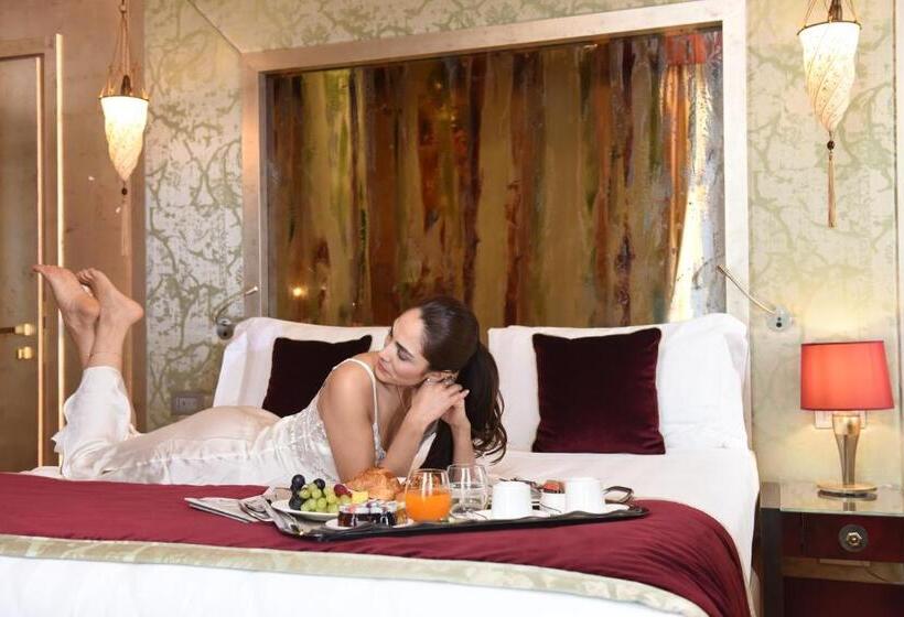 Suite, Santa Croce Boutique