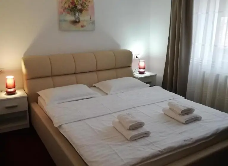 ２ベッドスイートルーム, Guest House Piatra Craiului