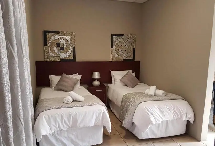 سوییت خانوادگی, A Contempo Guesthouse