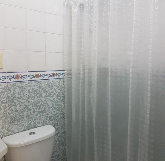 اتاق استاندارد یک نفره, Hospedaje De Lidia