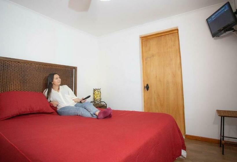 디럭스 룸, Hostal Del Mimbre