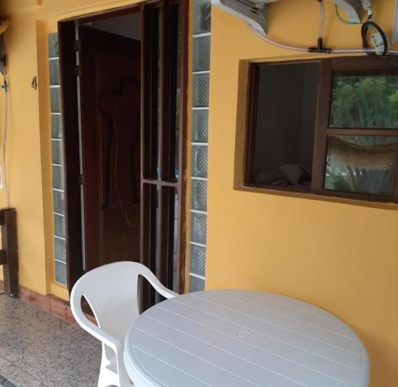 اتاق استاندارد چهار تخته, Pousada Sossego