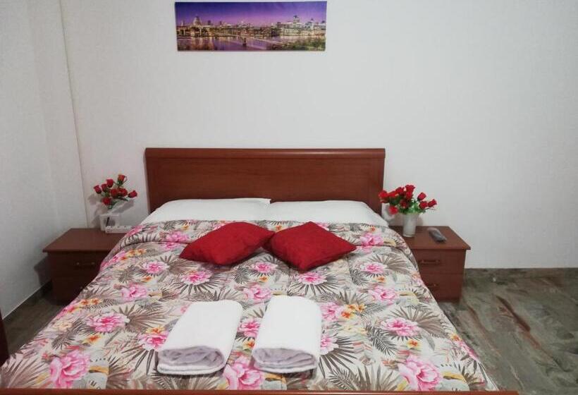 带共用浴室的标准房间, Venice Holiday