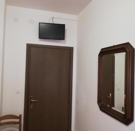 Номер Стандарт Индивидуальный Совместная Ванная, Venice Holiday