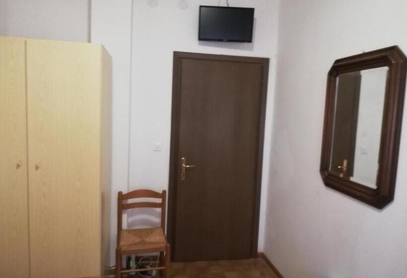 Номер Стандарт Индивидуальный Совместная Ванная, Venice Holiday