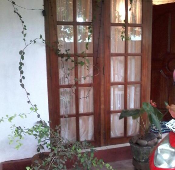 اتاق استاندارد با سرویس بهداشتی مشترک, Weligama Villa South