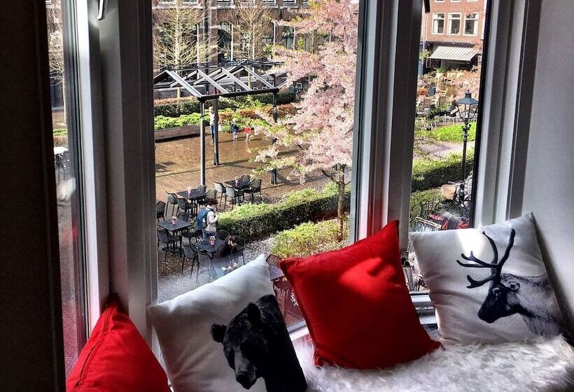 デラックスルーム, Apart! Food & Drinks Apartments