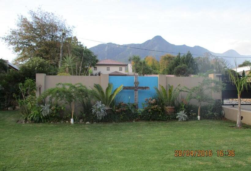 سوییت لوکس, 15 Witpeer Street Guesthouse