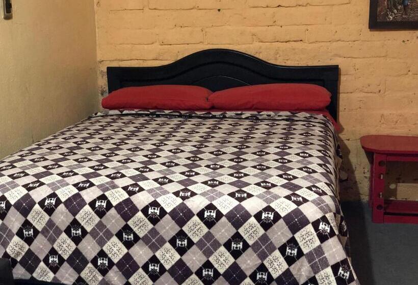 חדר סטנדרט חדר אמבטיה משותף, Hostal Pachamama Lodge