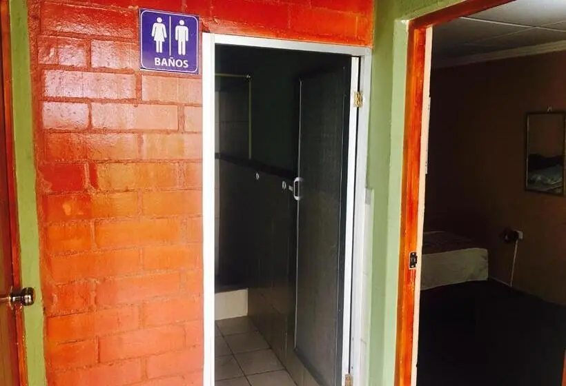 اتاق استاندارد با سرویس بهداشتی مشترک, Hostal Pachamama Lodge