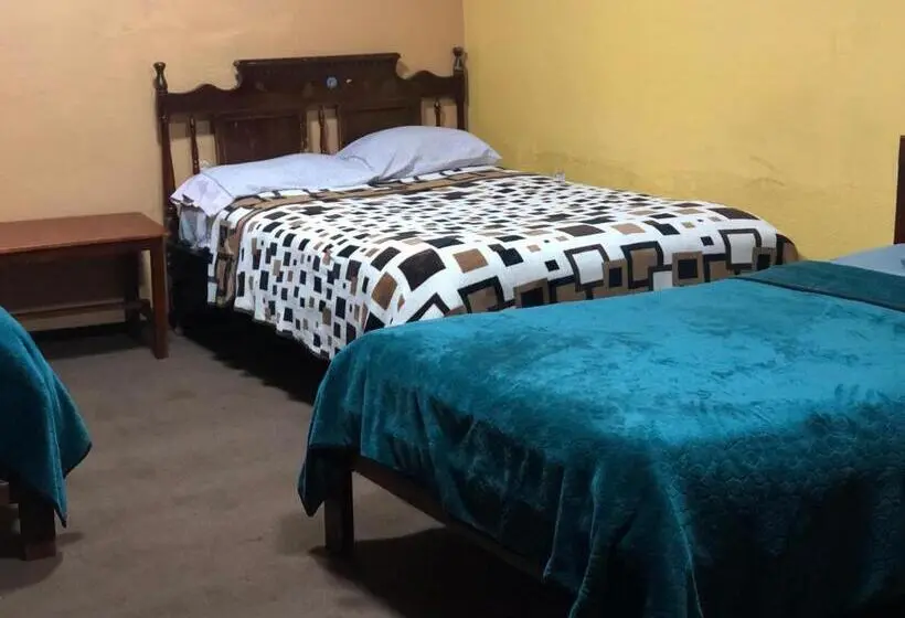 اتاق استاندارد چهارنفره با سرویس بهداشتی مشترک, Hostal Pachamama Lodge