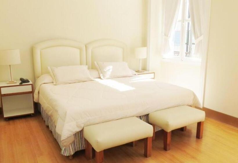 标准间, Pousada Magister