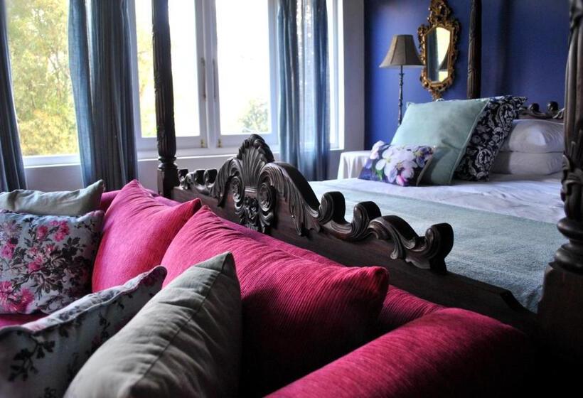 套房, Skyview Manor