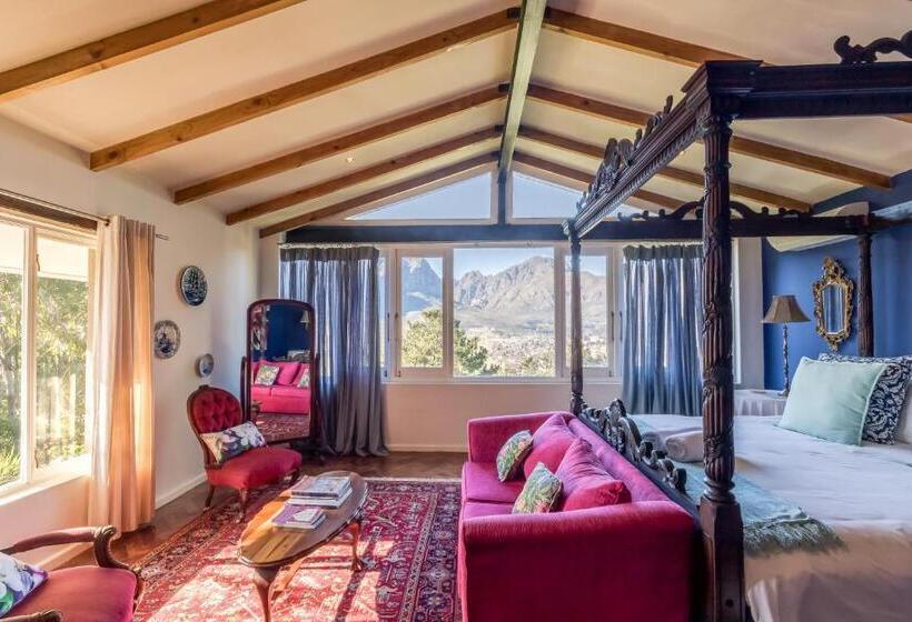 套房, Skyview Manor