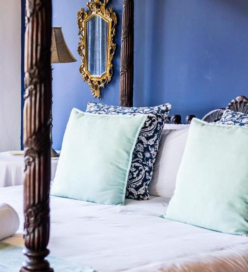 套房, Skyview Manor