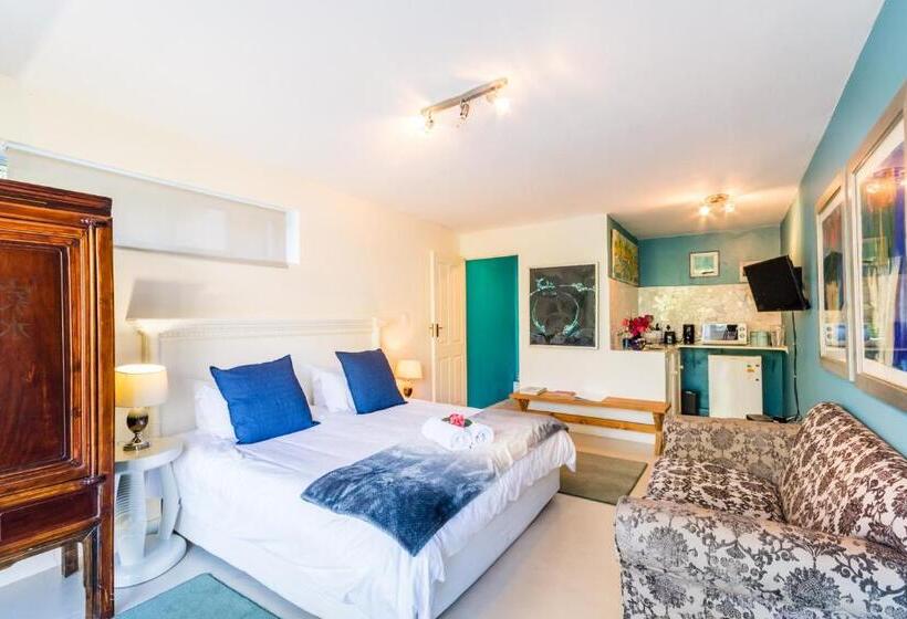 标准间, Skyview Manor