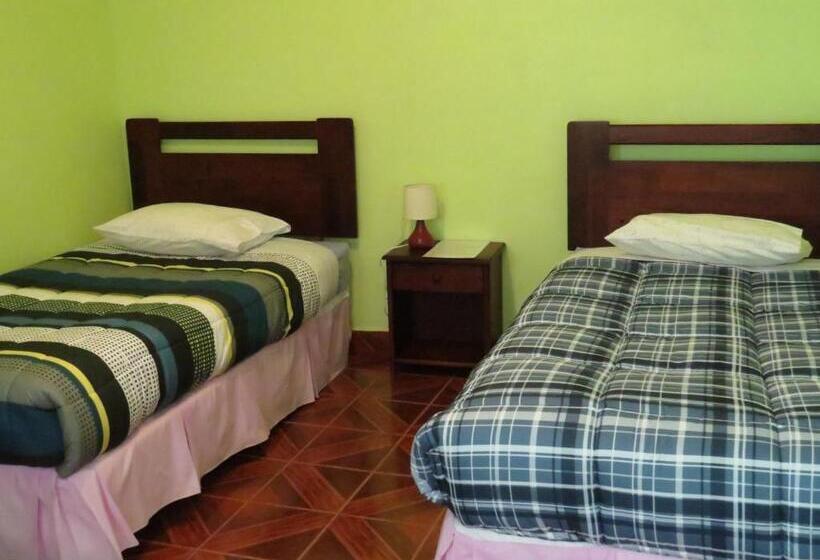 バス共有のスタンダードルーム, Hostal Mirador