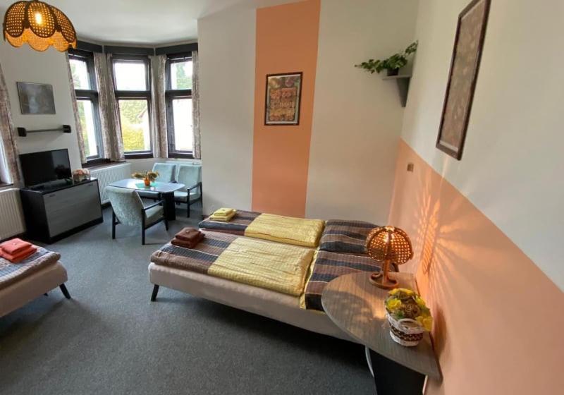 4인용 스탠다드 룸, Penzion Akron