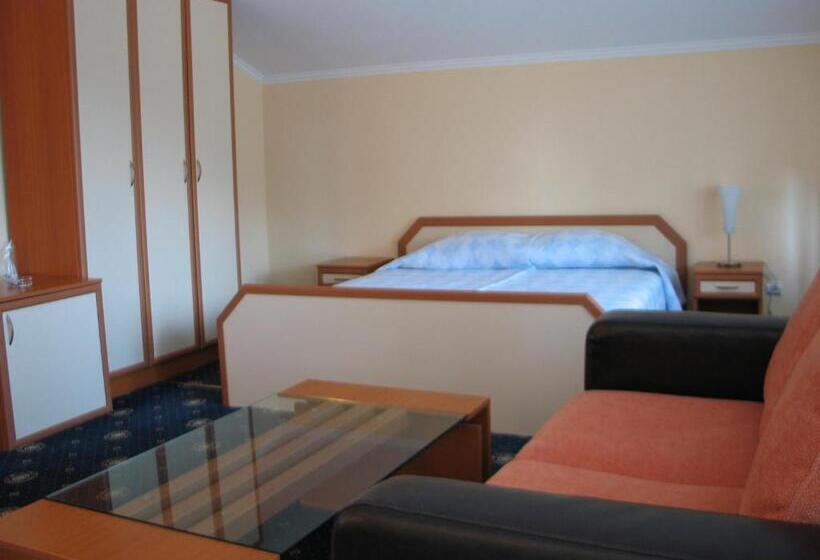 １ベッドルームアパートメント, Kovanlika