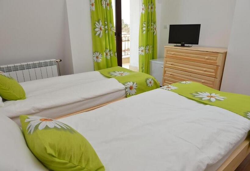 חדר סטנדרט נוף להרים, Guest House Nocturno