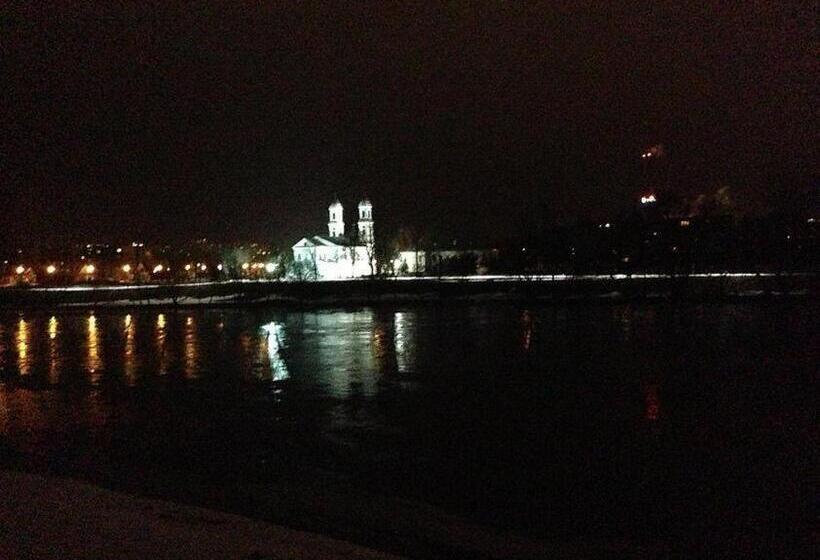 کلبه ییلاقی, Pirtis Prie Neries Jonava