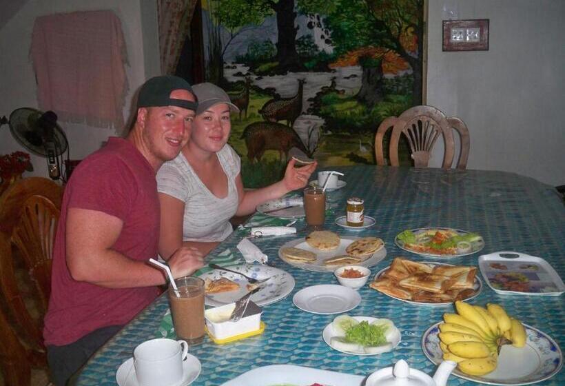 اتاق اکونومی, Shasee Rest Mirissa