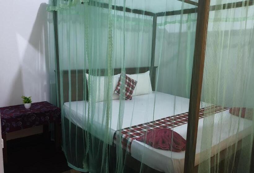 اتاق اکونومی, Shasee Rest Mirissa