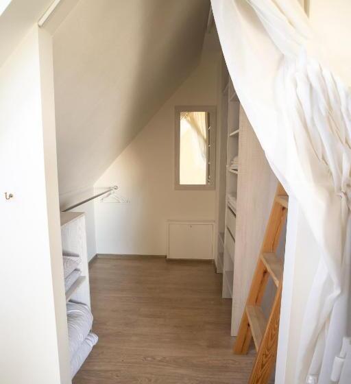 استودیوی استاندارد, Svečių Namai Lanko G