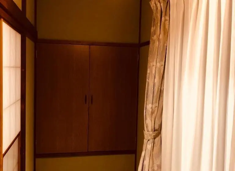 浴室共有スタンダード4人用ルーム, Yabukiso