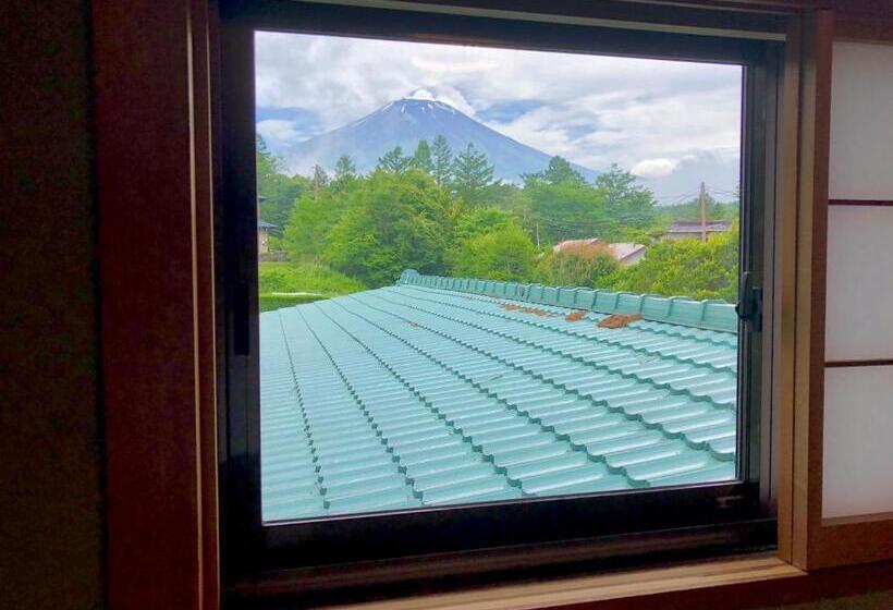 اتاق استاندارد با سرویس بهداشتی مشترک, Yabukiso