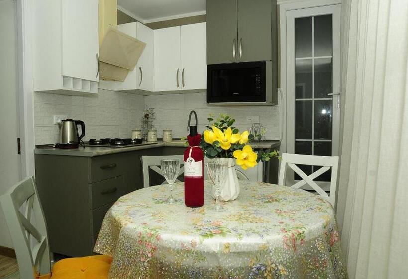 اتاق استاندارد, Erik's Guest House