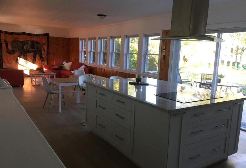 בקתת חדר, Havre Du Lac à La Tortue