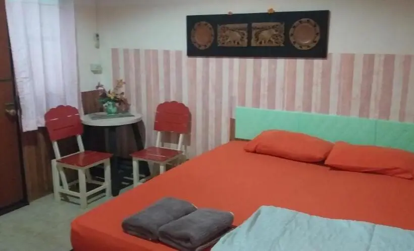 اتاق لوکس, Tanyahouse