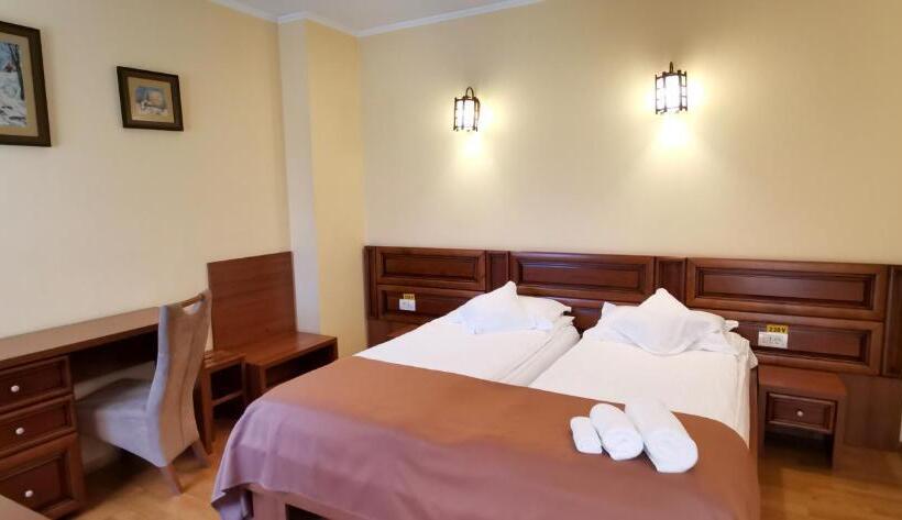 발코니 디럭스 룸, Pensiunea Nimbus