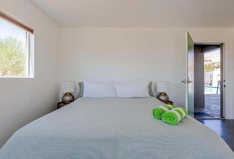 キングサイズベッドのスタンダードルーム, Desert Hot Springs Inn