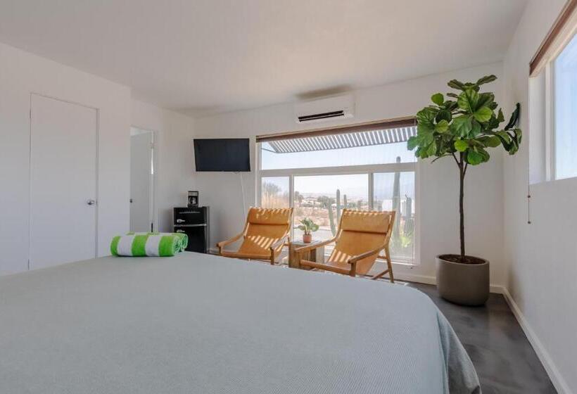 キングサイズベッドのスタンダードルーム, Desert Hot Springs Inn