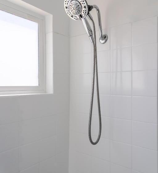 デラックススタジオ, Desert Hot Springs Inn