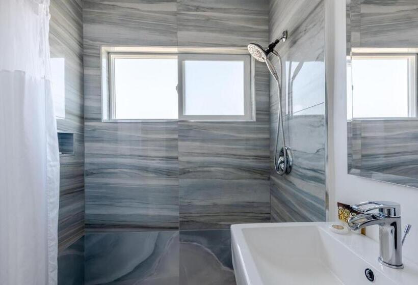 キングサイズベッドのデラックスルーム, Desert Hot Springs Inn