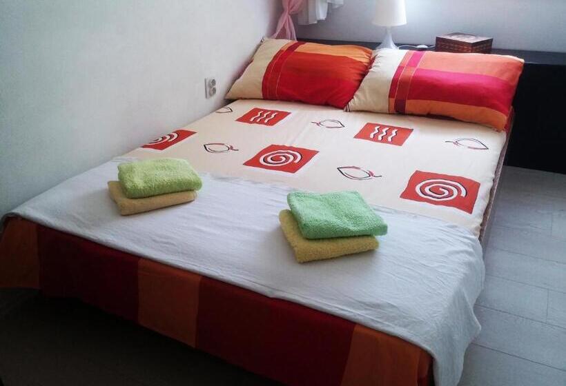 آپارتمان 1 خوابه با چشم‌انداز, Apartments And Rooms Minex
